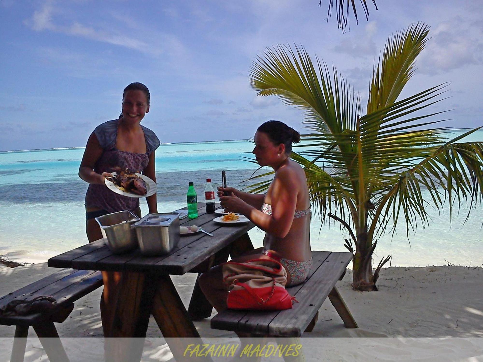 Faza View Inn, Maafushi Eksteriør billede
