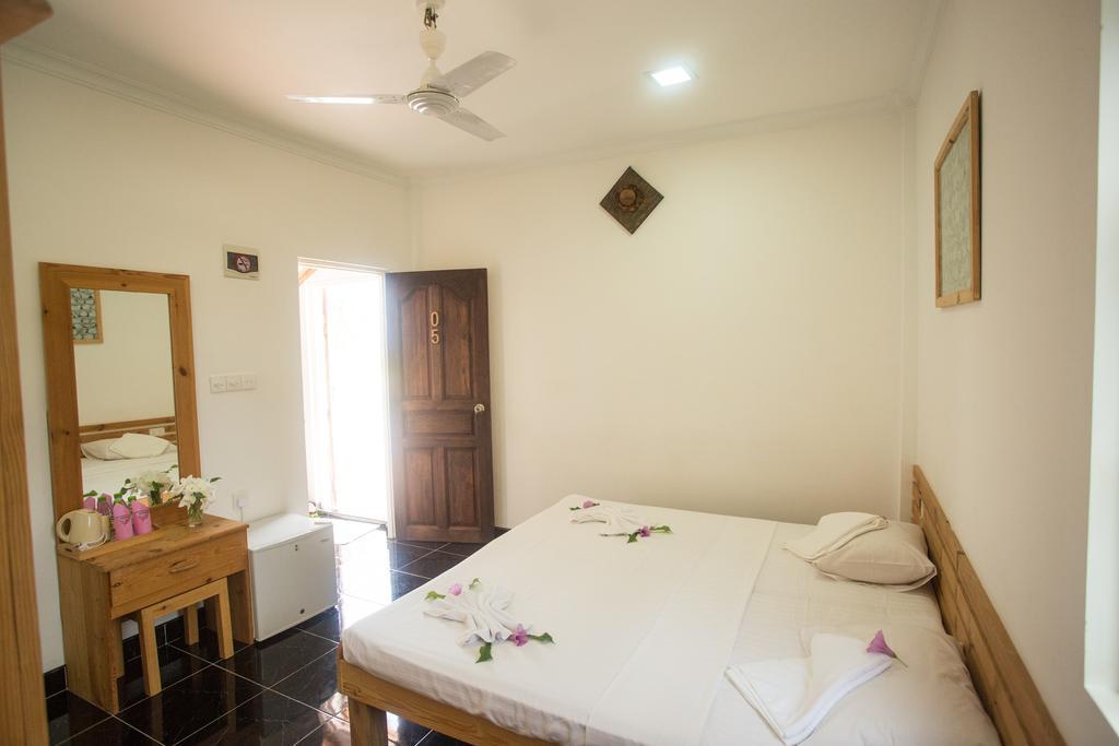 Faza View Inn, Maafushi Eksteriør billede