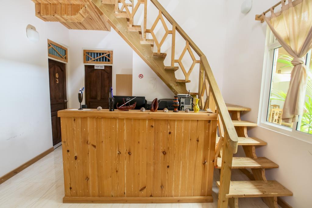 Faza View Inn, Maafushi Eksteriør billede